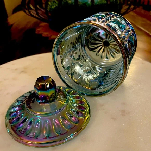 Vintage Indiana Glass Windsor Royal Brighton sugar bowl with a lid. - Picture 10 of 17